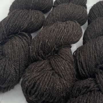 Langsoond DK Undyed Yarn - Shetland Black - Image 2
