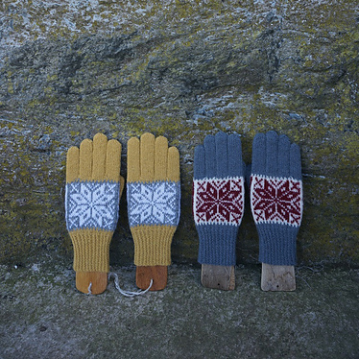 Maggie's Gloves - Image 3