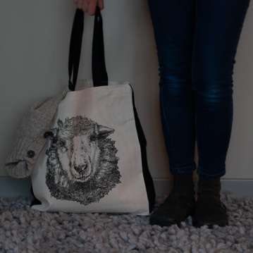 Nemmey Pink-Nose Shopper Bag